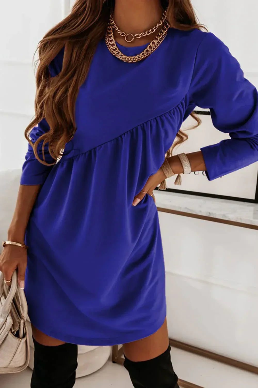 Carla - Long-sleeved O-neck mini dress in solid color