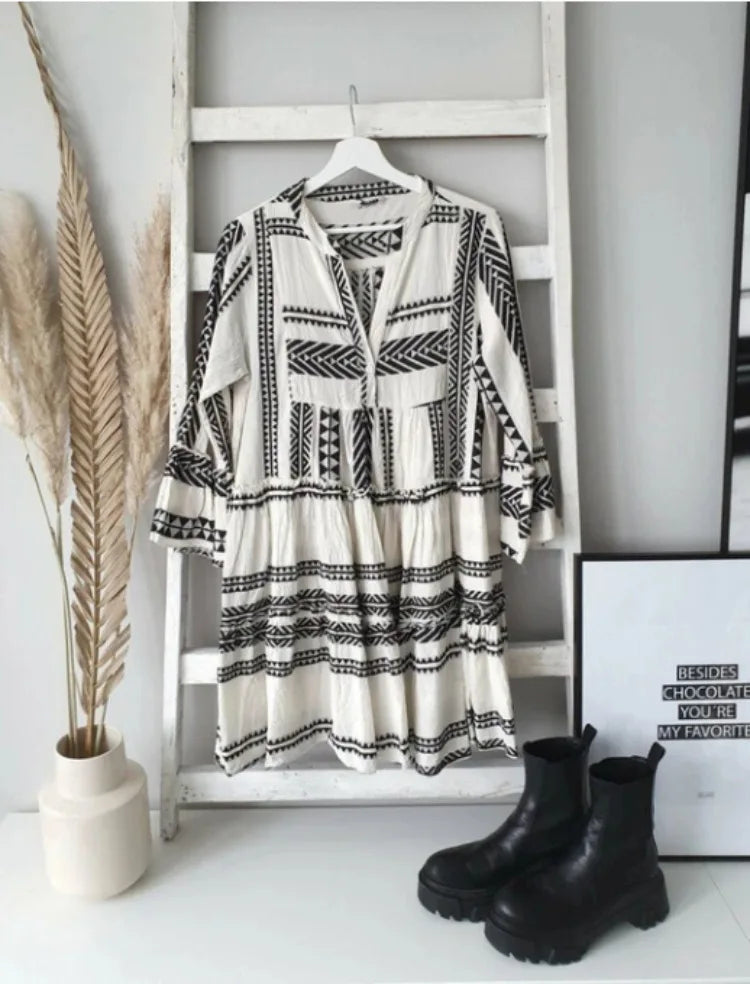 Azaria | Geometric Print V-Neck Short Dress
