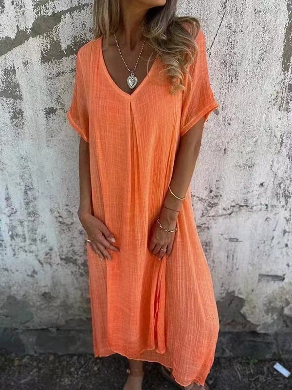 Célestine | Timeless mid-length dress with a V-neck