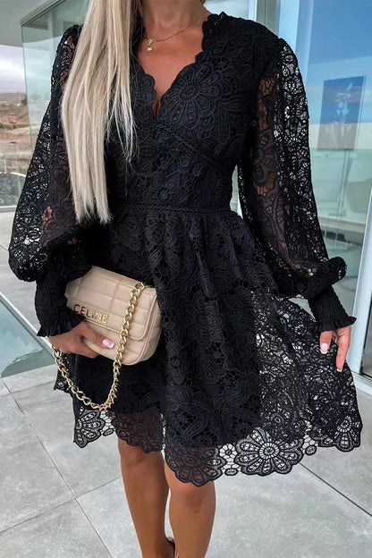 Annie - Elegant Ruched Dress