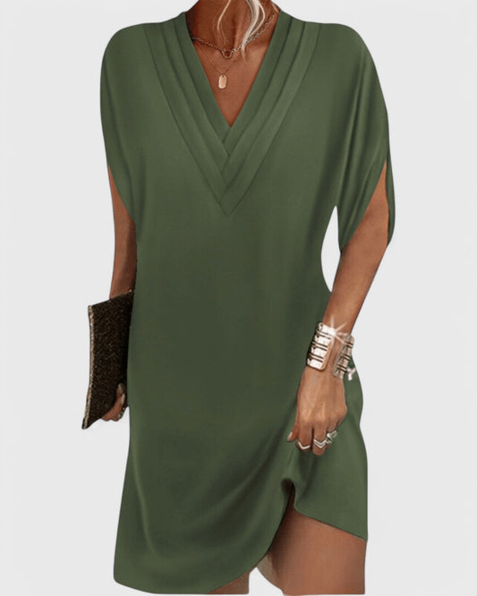 Emilie elegant dress with a flattering cut