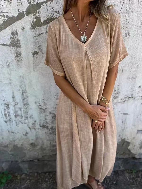 Célestine | Timeless mid-length dress with a V-neck