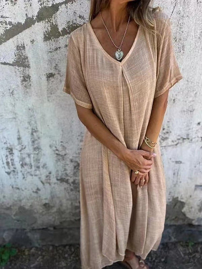 Célestine | Timeless mid-length dress with a V-neck