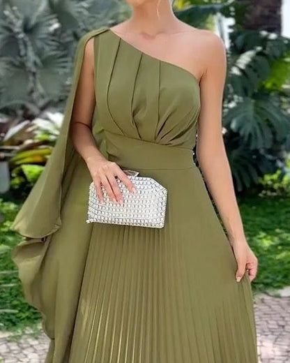 Maica | One-shoulder Pleated Gown